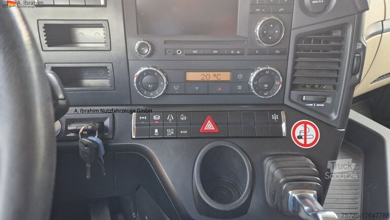 Standardni vlačilec Mercedes-Benz 1840 3 x DB 1840