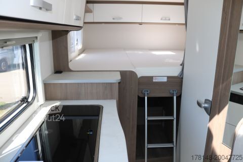 Half-integraal camper Carado VAN V 337