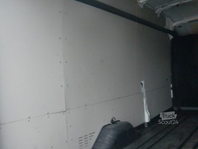 Ploščati dostavnik Ford Transit Trend 350 L4H3 Parktronic