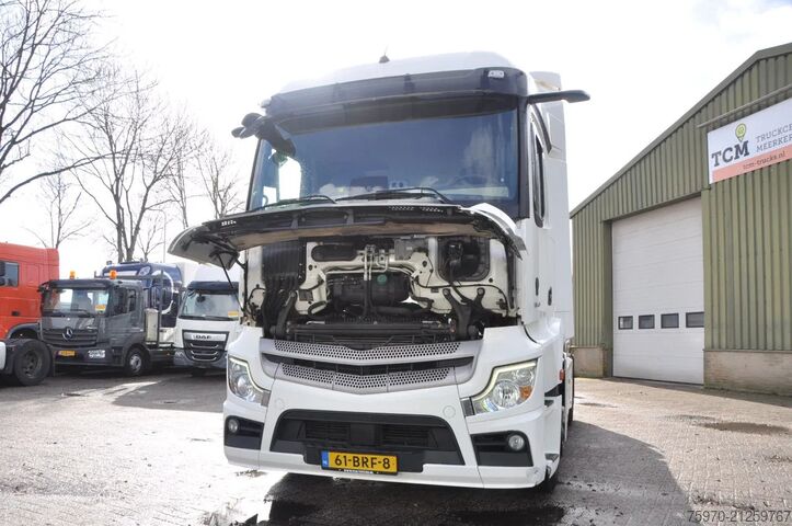 Standard-SZM Mercedes-Benz Actros 1840 2021 MirrorCam 2x TANK VOL-SPOILER-SET