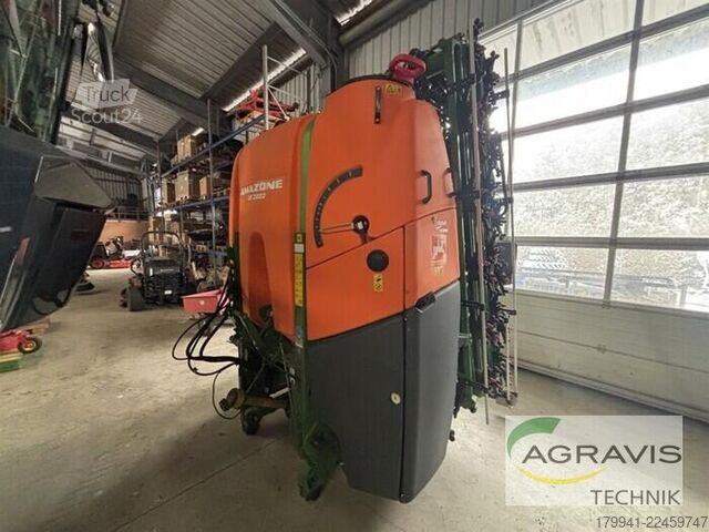Pflanzenschutzmaschine Amazone UF 2002