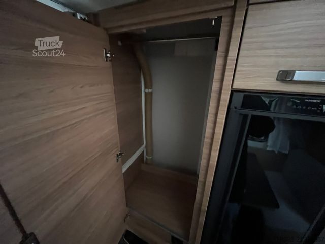 Husvagn WEINSBERG CaraOne 480 QDK, Stockbett, 1,5to., Luftvorzelt