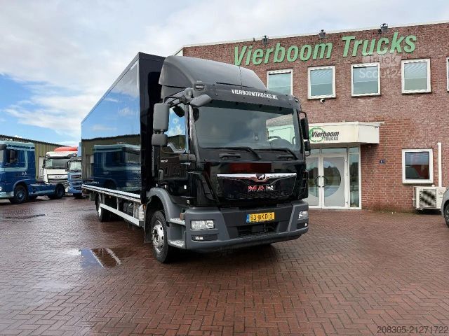 Box truck MAN TGM 12.250 BL mit 8.65m Isokoffer und 2T LBW