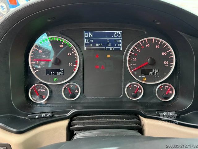 Box truck MAN TGM 12.250 4X2 ISOKOFFER (8.65M) MIT 2T LBW