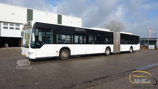 Autobús articulado MERCEDES-BENZ Citaro O 530 G 45+1 Sitze