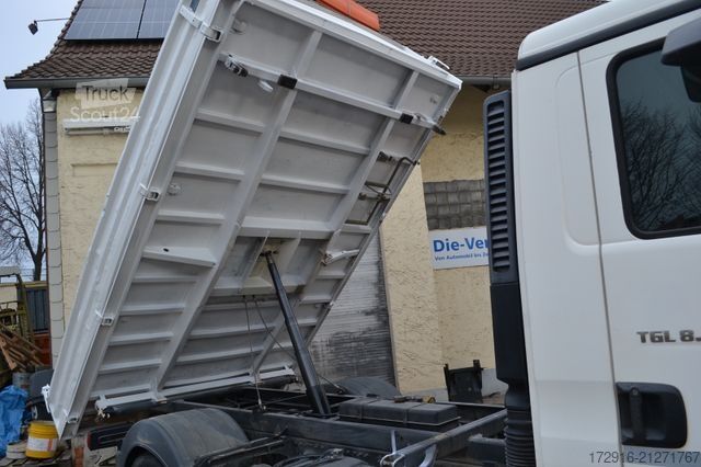 Furgón volquete trilateral MAN 8.220 Kipper Dreiseitenkipper Meiller 1.Hand