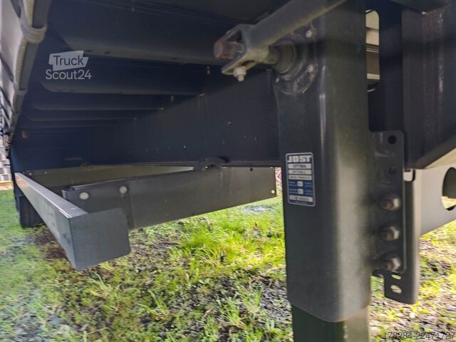 Öppen semitrailer med kapell KÖGEL MEGA Hubdach, Vario FIX, 1. Liftachse