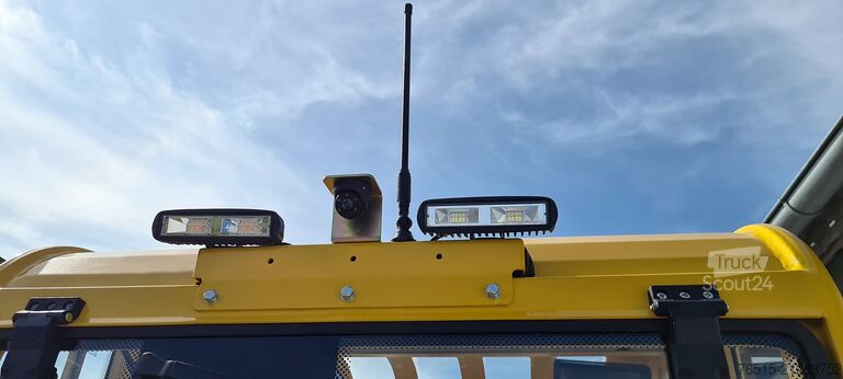Yard loader Eurotrac W12C-S 26 PS Hoflader Kabine EURO