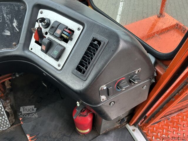 Standard tractor Terberg YT 182 / Allison / Cummins / 2006 / Terminal Tr...