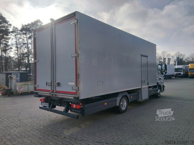 Vrachtwagen met bakwagen Mercedes-Benz 824 Koffer Messefzg. / Verkaufswagen / Camper?
