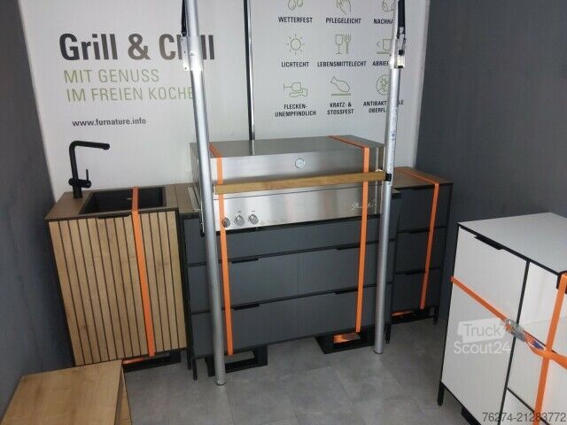 Vrachtwagen met bakwagen Mercedes-Benz 824 Koffer Messefzg. / Verkaufswagen / Camper?