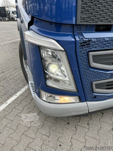 Estándar-SZM Volvo FH 460 Globetrotter / Dynamic Steering / 2 Tank...