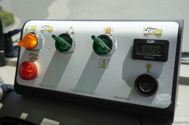 Hubarbeitsbühne Renault Midlum 220 DXi / 50 tho. km!