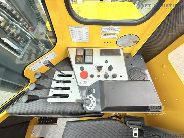 Chariot élévateur multidirectionnel Combilift C4000 GAS DUPLEX 4600 FREE-LIFT CABIN