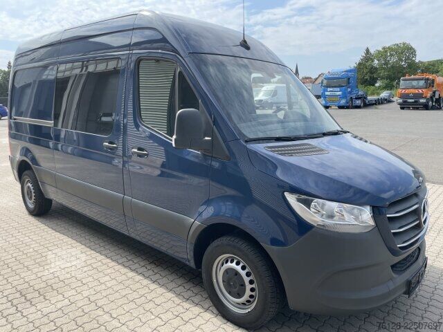 Furgoneta de caja alta Mercedes-Benz Sprinter 211 CDI HD RADIO+LUFTHZG+AHK+KLIMA+FRONT