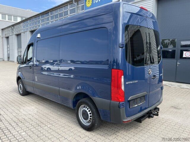 Furgoneta de caja alta Mercedes-Benz Sprinter 211 CDI HD RADIO+LUFTHZG+AHK+KLIMA+FRONT