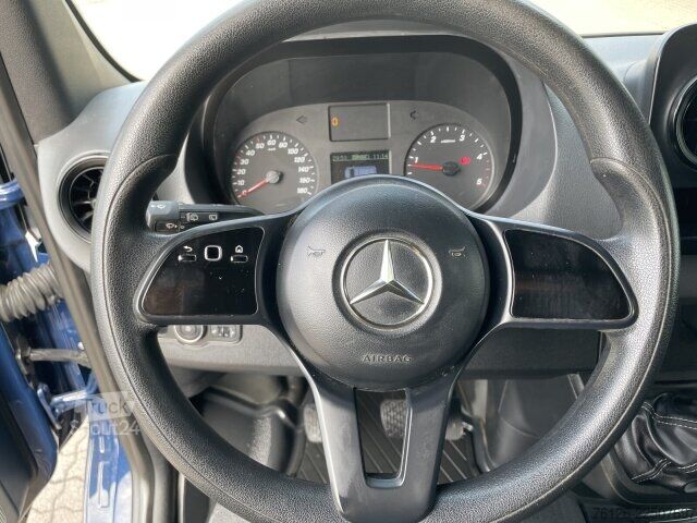 Furgoneta de caja alta Mercedes-Benz Sprinter 211 CDI HD RADIO+LUFTHZG+AHK+KLIMA+FRONT