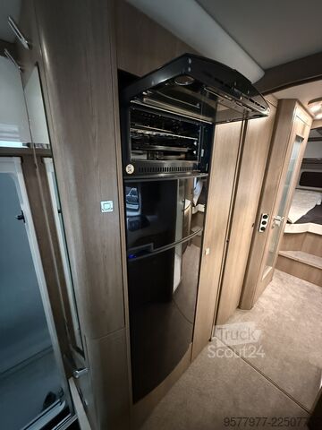 интегриран кемпер Morelo Palace 88 LB