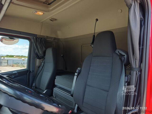 Camião plataforma com lona SCANIA 26.450 G 6X2 EURO 6