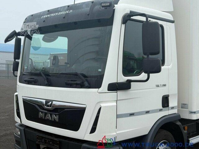 Furgons ar kasti MAN TGL 8.190 Koffer - Schiebeplane rechts