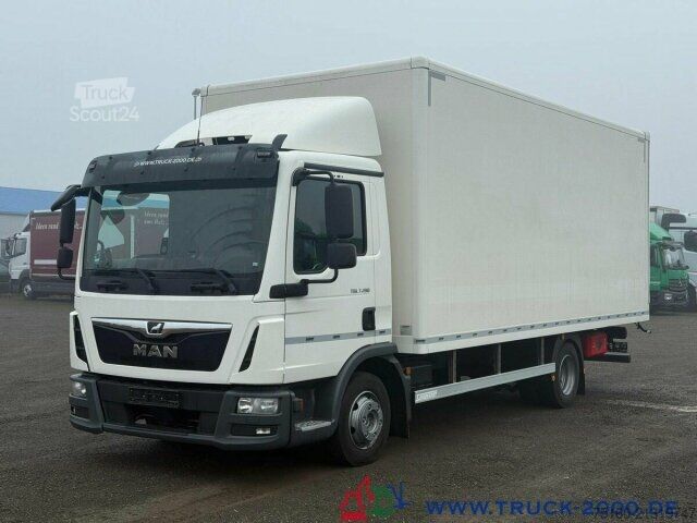 Furgons ar kasti MAN TGL 8.190 Koffer - Schiebeplane rechts