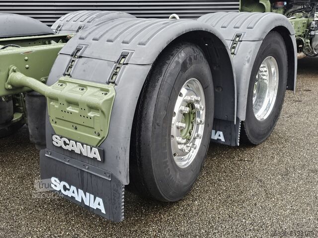 Kabinli şasi Scania R450 6x2*4 / LIFT STEERING AXLE / PTO