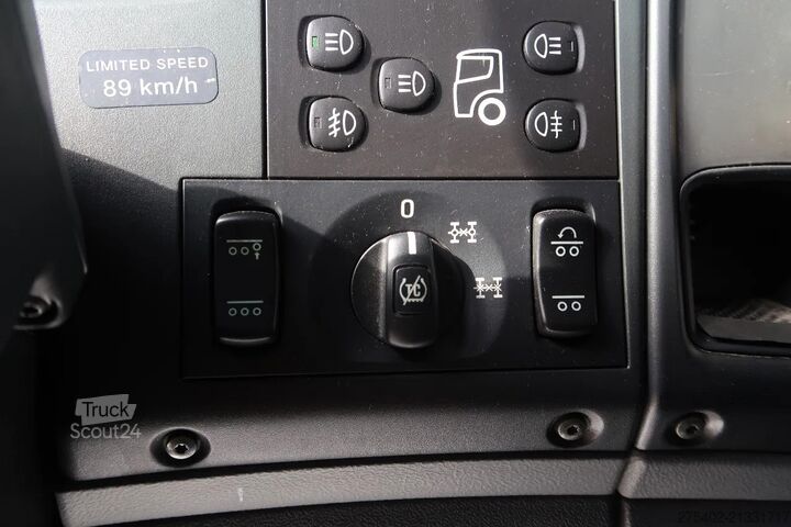 Самоскид з краном-маніпулятором Scania G450 8X4/ KIPPER KRAN/ FASSI 15 TON CRANE/ EURO...