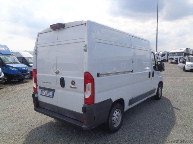 Fourgon tôlé Fiat DUCATO 2.3