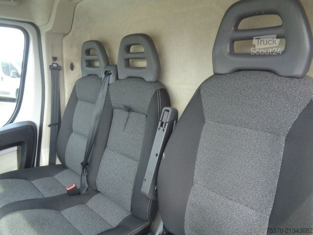 Fourgon tôlé Fiat DUCATO 2.3