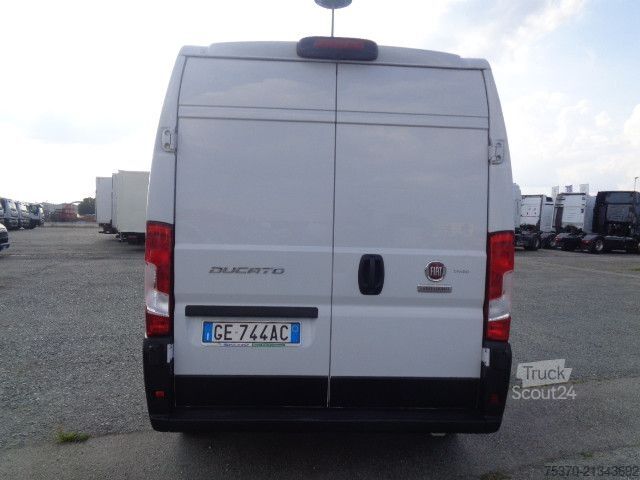 Fourgon tôlé Fiat DUCATO