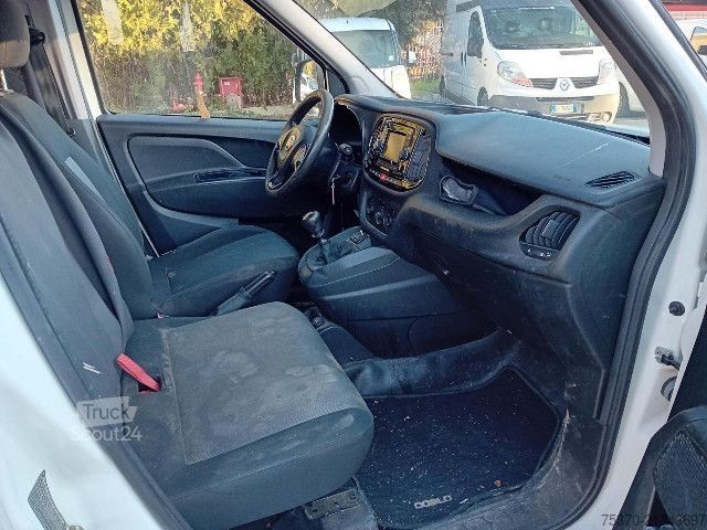 Bestelwagen Fiat DOBLO