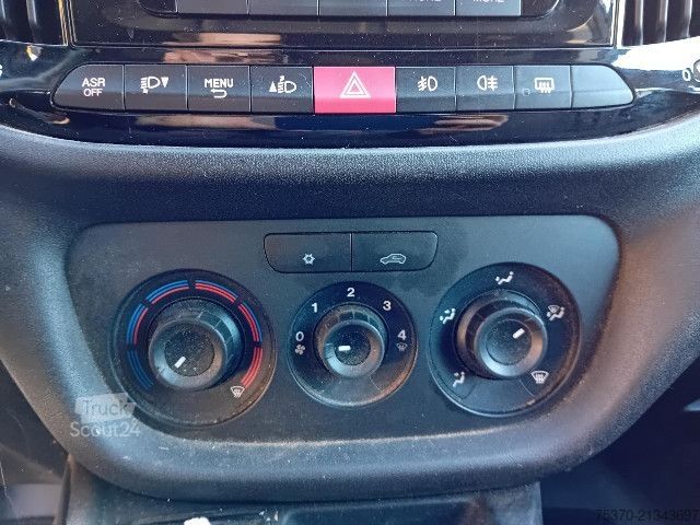 Bestelwagen Fiat DOBLO