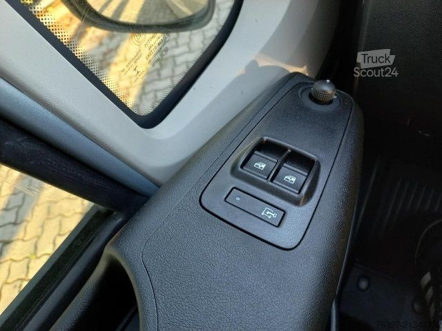 Minibús Fiat Ducato L2H2 verglast Kombi 9-Sitzer