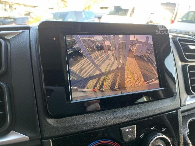 Minibús Fiat Ducato L2H2 verglast Kombi 9-Sitzer