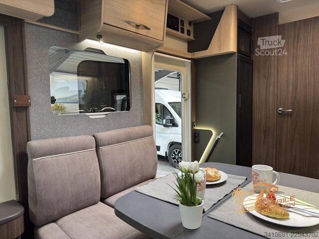 Integrerad husbil EURAMOBIL Integra Line GT 726 EF Backofen 18?Delta  MBUX