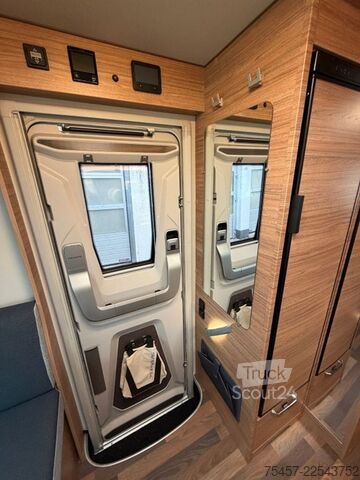 Integriertes Wohnmobil WEINSBERG CaraCore 700 MEG UVP: ¤ 118.138,-