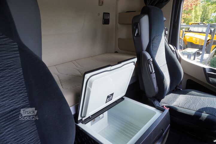 Refrižeratoru kravas automašīna Mercedes-Benz Actros 2546 / Lecapitaine refrigerator