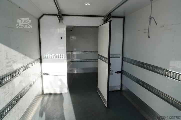 ثلاجة درجة حرارة مزدوجة Renault D210 12T / Bitemperature Refrigerator