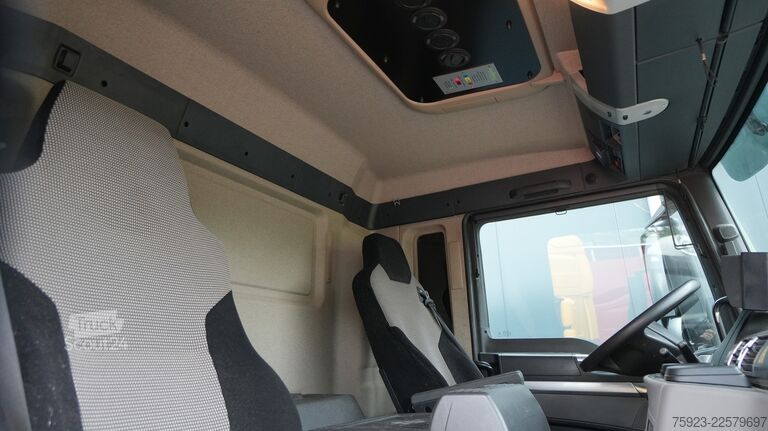 Kamion za otkači MAN TGS 49.500 10X8 Tipper 219.400km