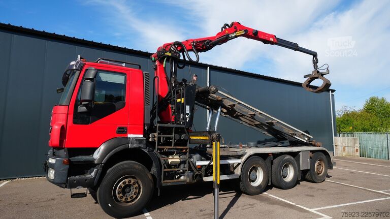 Darus teherautó Iveco Trakker 410 8x4 Cable system with Crane