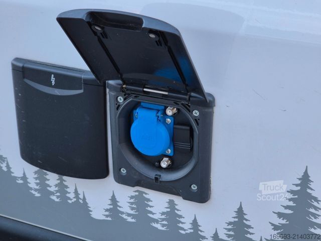 Autorulotă SUNLIVING V 60 SP X-TRA *TV*Solar*12"Radio*200Ah*Markise