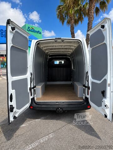 Kastenwagen Nissan NV 400