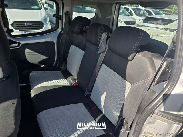 Minibus FIAT QUBO 5 POSTI METANO