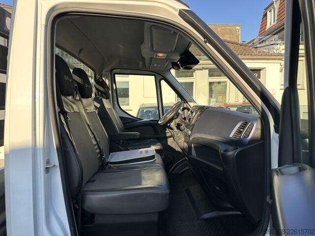 Kippi pakettiauto Iveco Daily 35S16 Hi Matic  3-KIPPER   LED   AHK   1 HAND