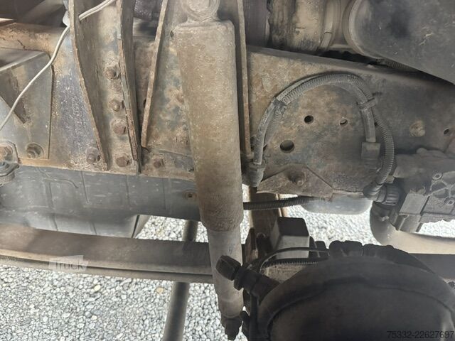 Camion caisson Iveco Eurocargo 120 E 18 Koff 7m Schalt LBW