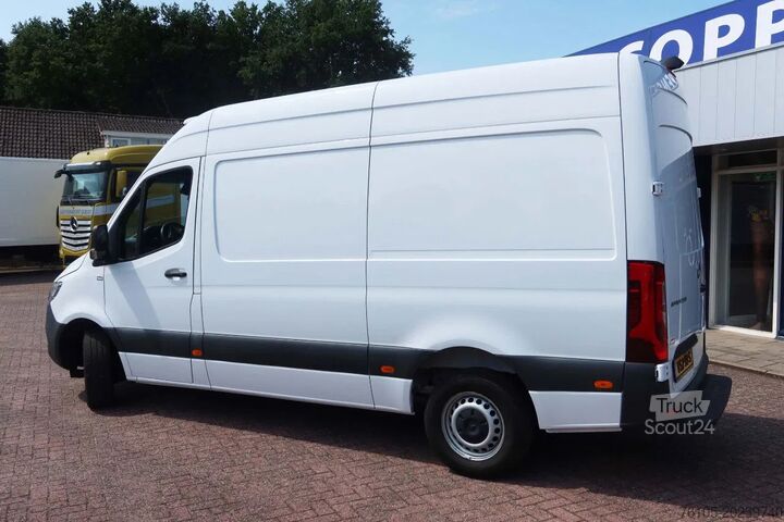 Wagon frigorifique Mercedes-Benz Sprinter 317 Koel/Vries L2/H2 220 Volt stekker