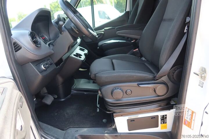 Wagon frigorifique Mercedes-Benz Sprinter 317 Koel/Vries L2/H2 220 Volt stekker
