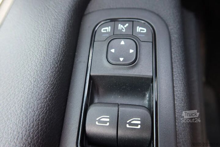 Wagon frigorifique Mercedes-Benz Sprinter 317 Koel/Vries L2/H2 220 Volt stekker