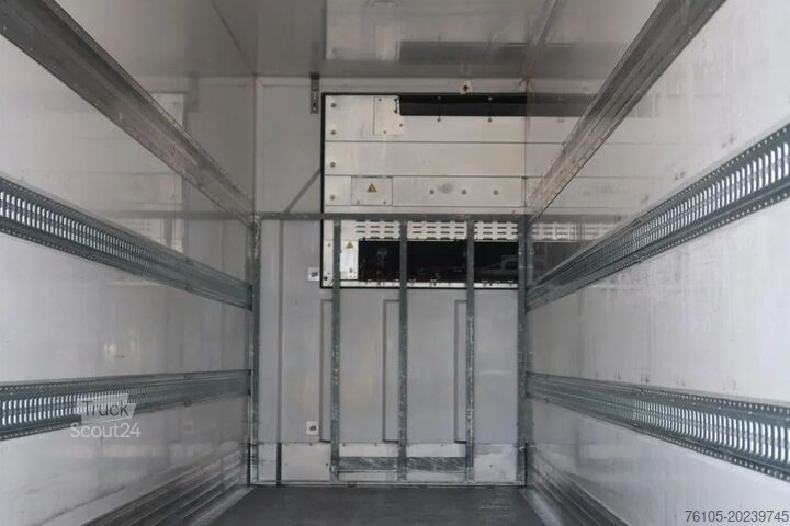 Transport refrigerat/congelat SOR IBERICA City trailer Koel/Vries+ klep 2500kg Bi-temp Ca...