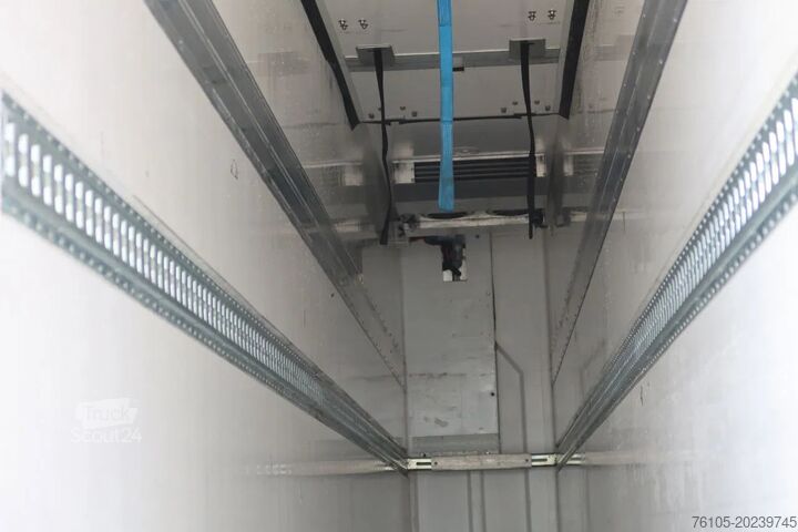 Transport refrigerat/congelat SOR IBERICA City trailer Koel/Vries+ klep 2500kg Bi-temp Ca...